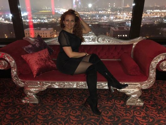 Алла — страпон, урологический массаж