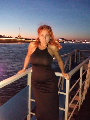 Алла, 37 лет — нежный бдсм