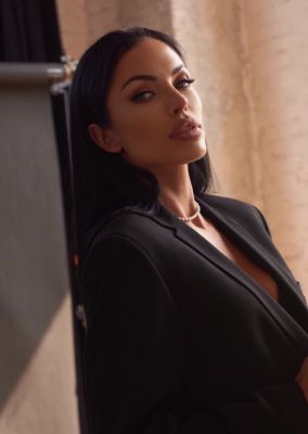 Молоденькая студентка Ирма , рост: 170, вес: 52